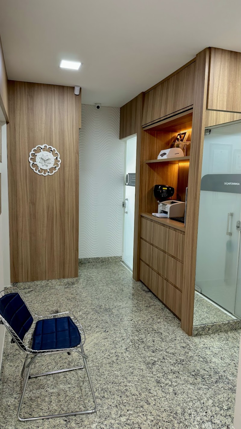 Dra. Sheilla Faccin | Dentista no Cabral - foto 5