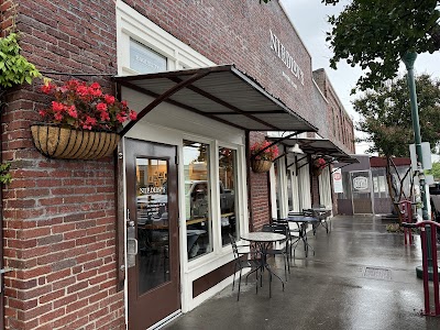 Niedlov's Cafe & Bakery