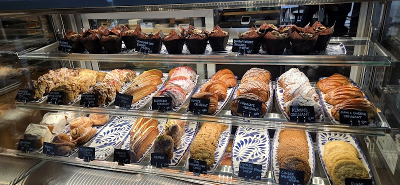 Niedlov's Cafe & Bakery photo 2