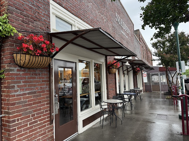 Niedlov's Cafe & Bakery photo 1