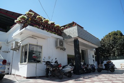 Nisha Nursing Home - Image 2