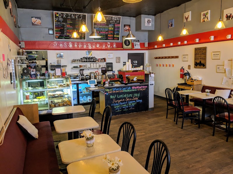 Pups & Cups Cafe photo 4