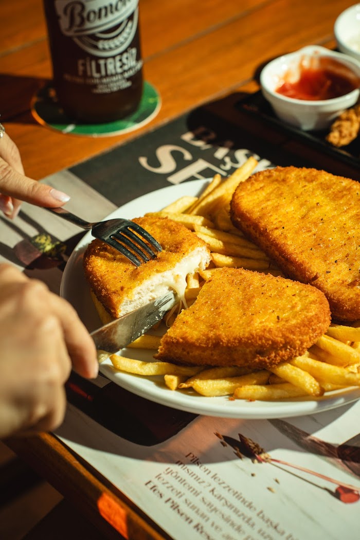Ayvalık Bal Porsuğu Pub