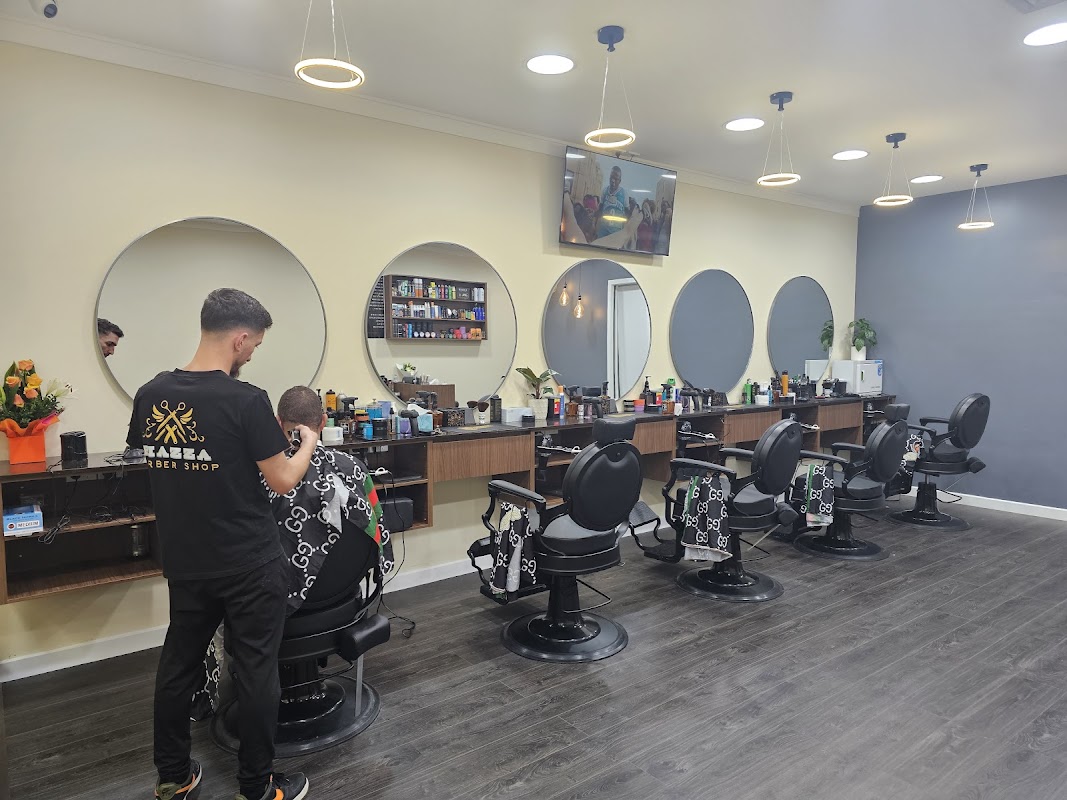 Piazza Barbers photo 1