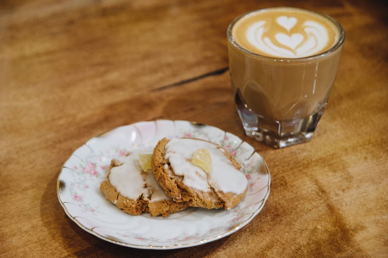 Perets Dessert & Coffee Bar photo 2