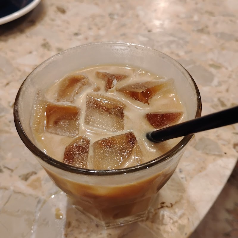 Perets Dessert & Coffee Bar photo 4