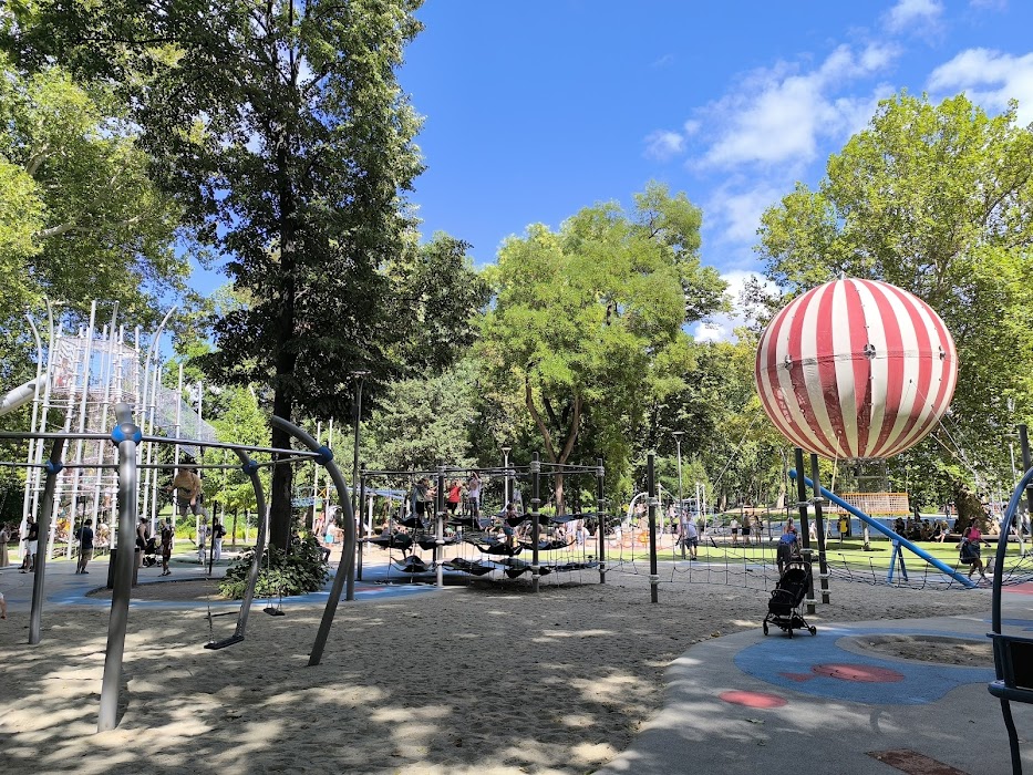 Main Playground in Városliget fotoğraf 1