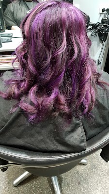 Dela-Vee Hair Studio photo 2