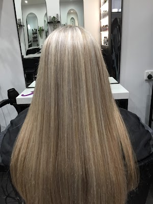 Classic Cuts & Colors hair salon photo 3