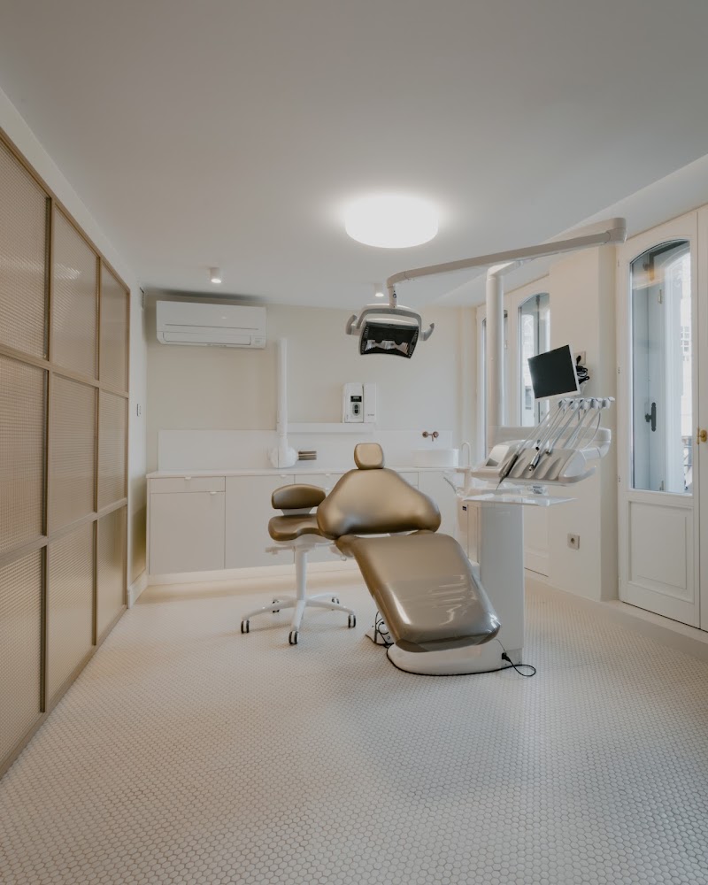 Regal Trasancos. Clínica Dental. photo 3