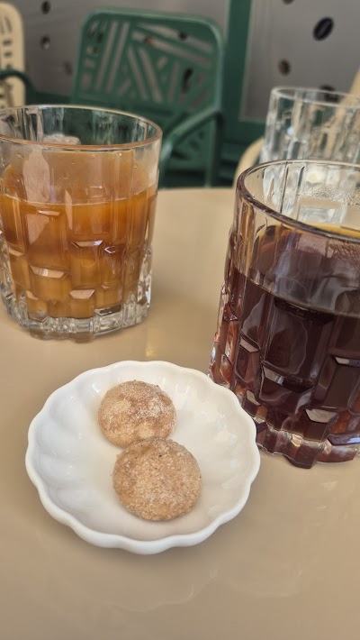 Piku Coffee Shop - Kafe