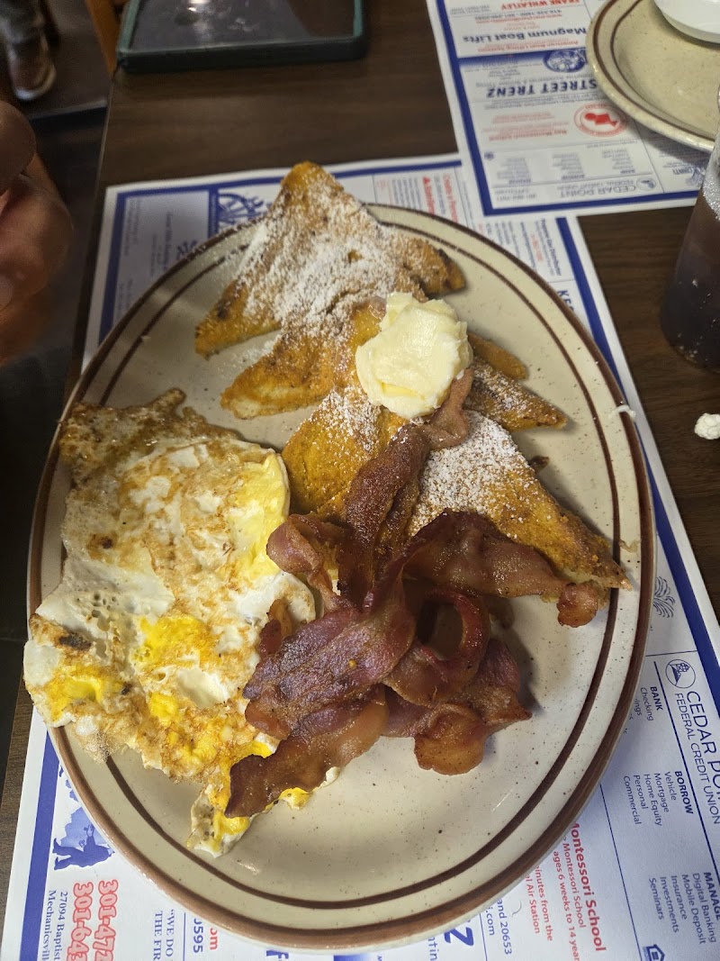 Linda's Cafe photo 3