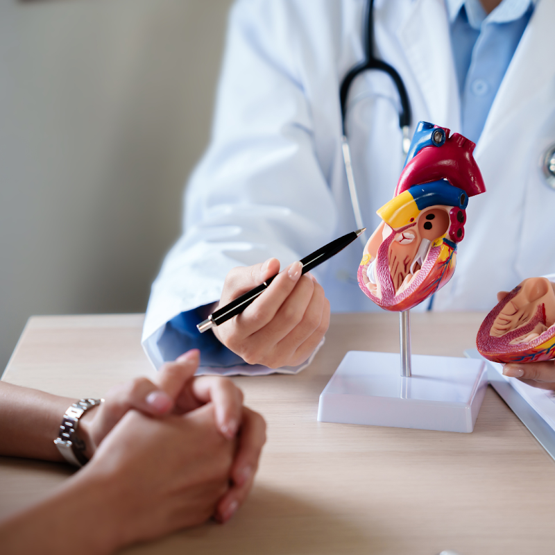 Foto de Dr. Edilberto Castilho - Cardiologista Clínico e Intervencionista