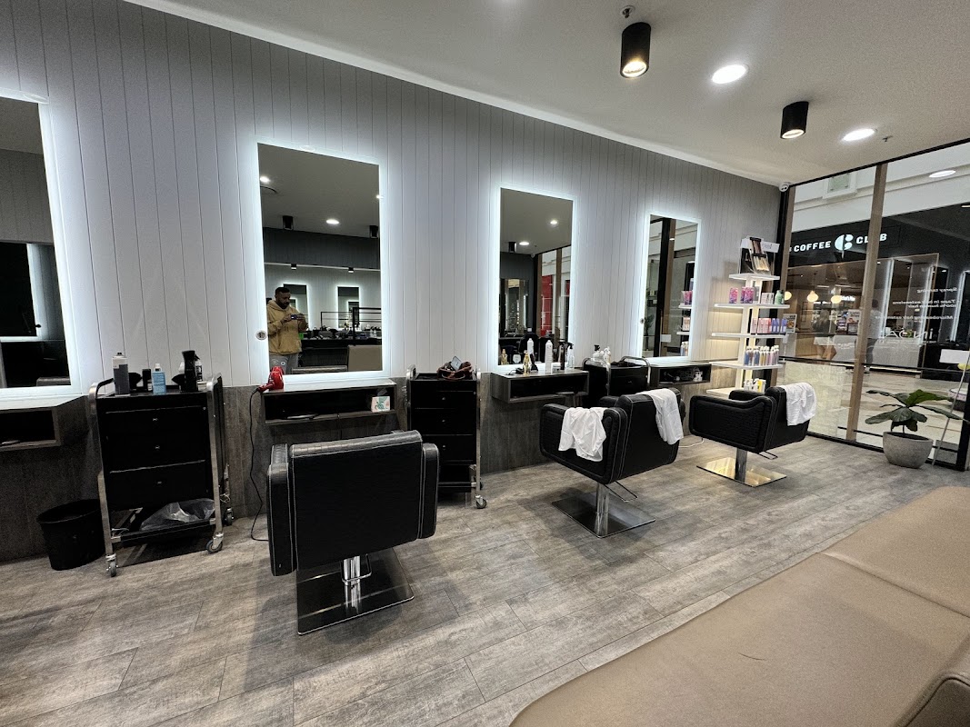 Modern Cuts and Colour photo 1