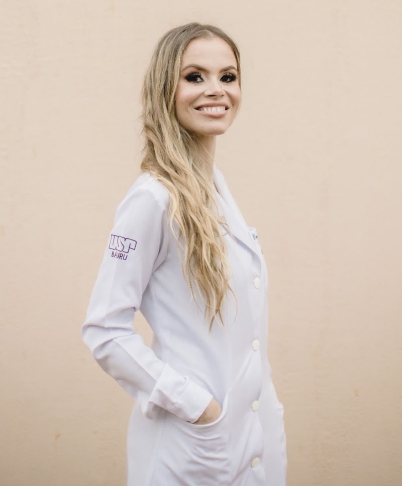 Dra. Fabíola Cardoso -Harmonização orofacial - Ortodontista - Invisalign Doctor - Professora - foto 3