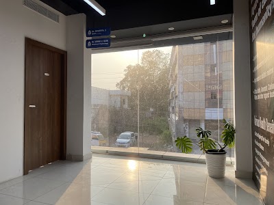 Dr Vidhu V Nair MBBS, MS, DNB ( Obstetrics & Gynecology & Infertility), Fellowship in Laparoscopy & IVF - Image 2