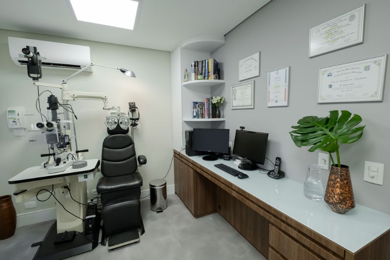 Foto de Dr. Renato Garcia | Oftalmologista Especialista Catarata / Refrativa em São Paulo