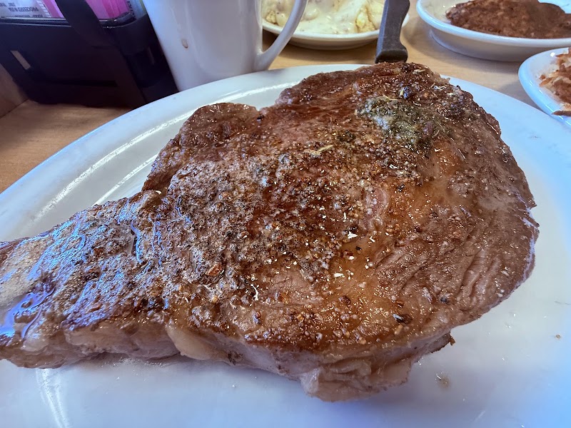 Henry's Cafe photo 3