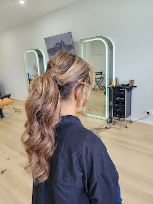 MAGMA HAIR DESIGNS photo 3