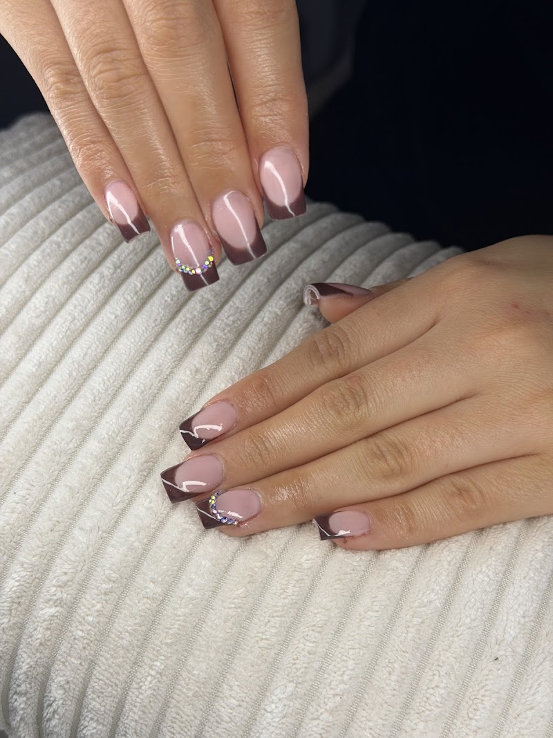 CECILIA OUALI (CECILIA BEAUTY NAILS) — photo 1