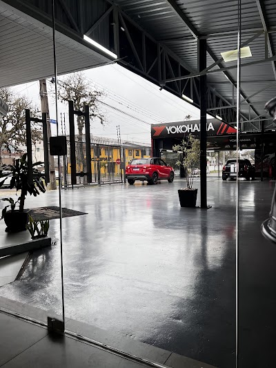 Foto de Tireshop Auto Center Curitiba
