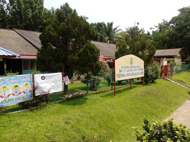 SJK(T) LADANG BATU HAMPAR photo 2