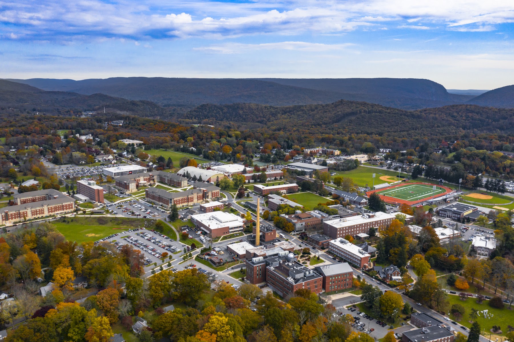 イーストストラウズバーグ大学（East Stroudsburg University of Pennsylvania）（East Stroudsburg、ペンシルベニア州）