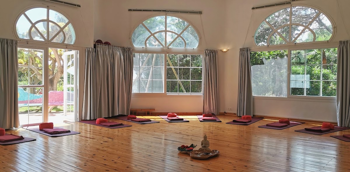 Achtsamkeit & Meditation (Stille-Retreats & MBSR in München) — 3