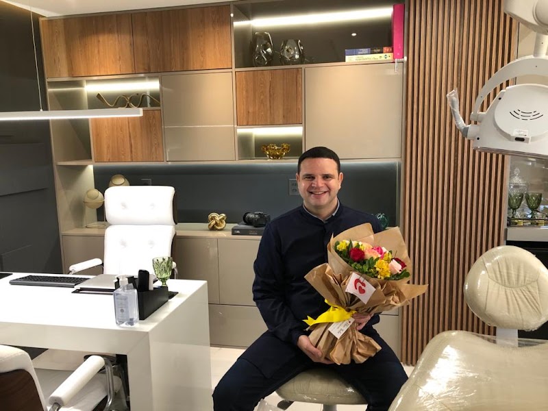 Dr. Thiago Cavalcanti - foto 1