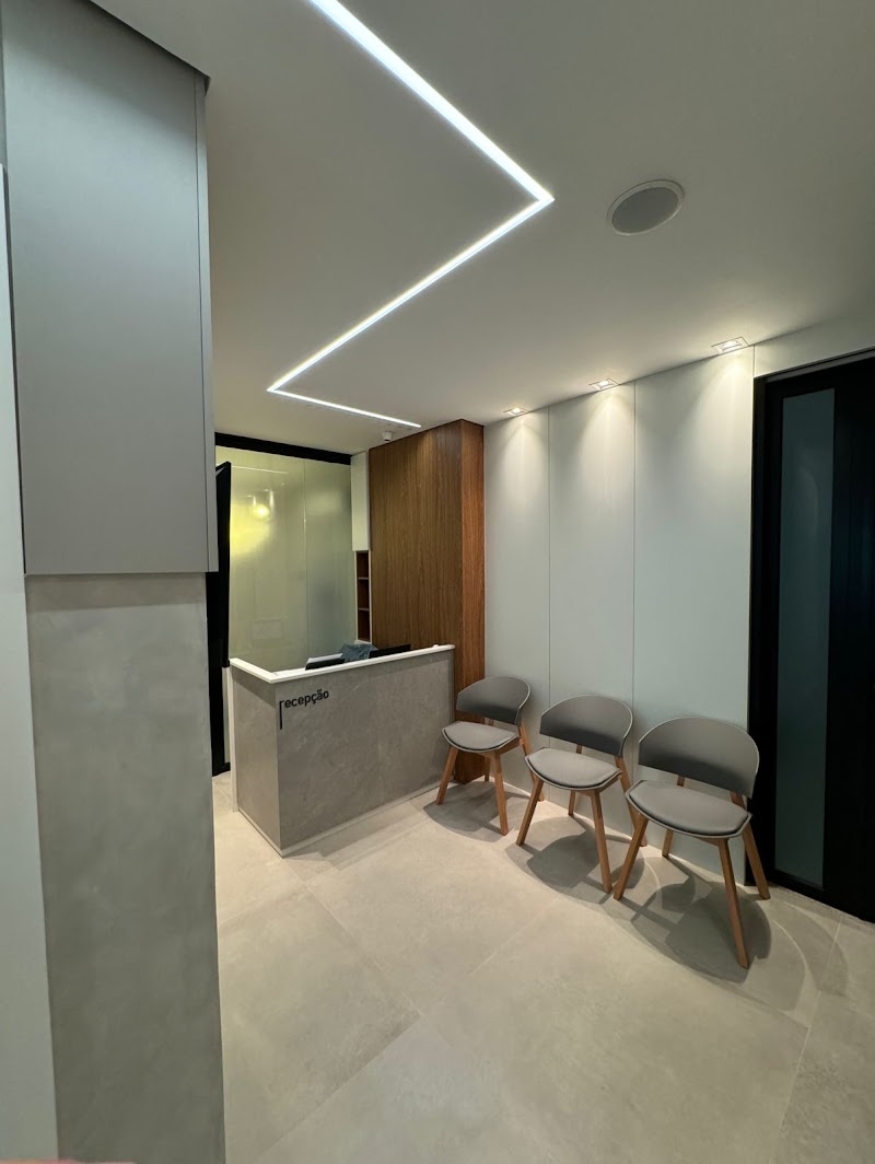 Dra. Shakira Henriques - Dentista - foto 3