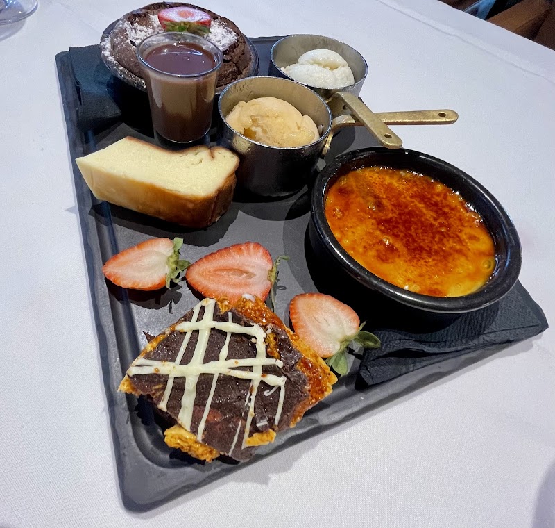 Moo Moo The Wine Bar + Grill photo 7