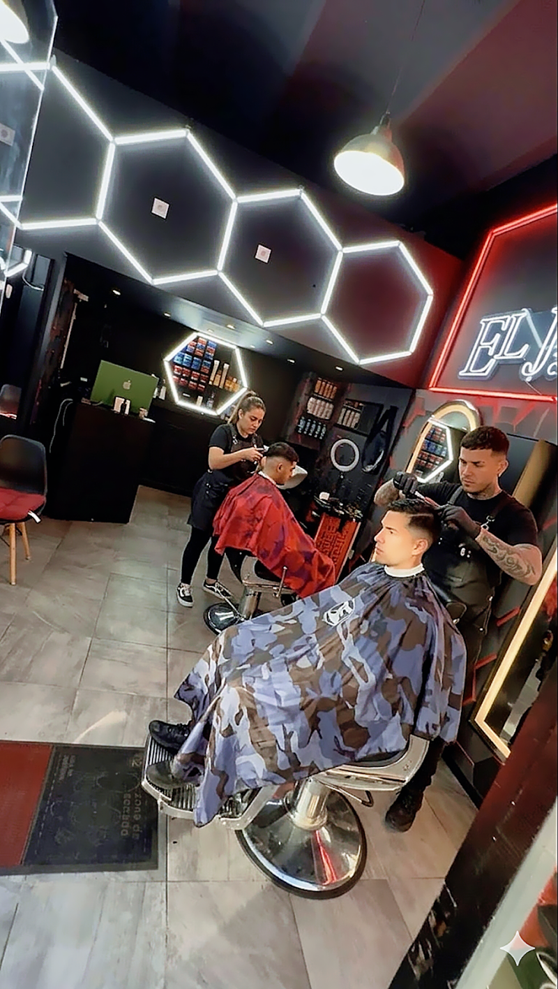 EL JEFE COIFFURE — photo 3