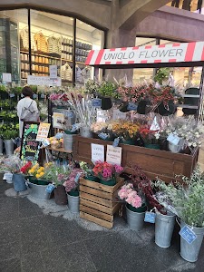 Uniqlo Ginza Flagship Store