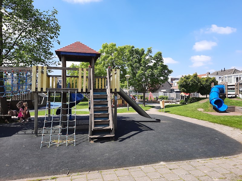 Spelevaert speeltuin Alphen