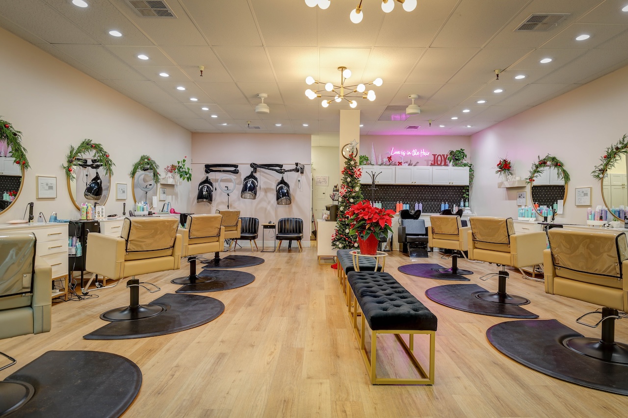 Stylist station at Colourist