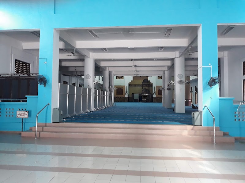 Masjid Jamek Tun Hussein Onn photo 3