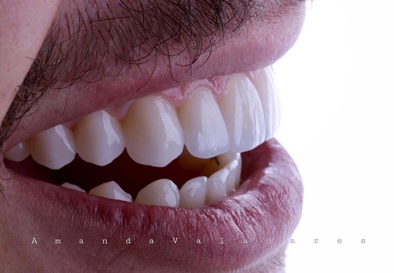 Dra. Amanda Valadares - foto 2