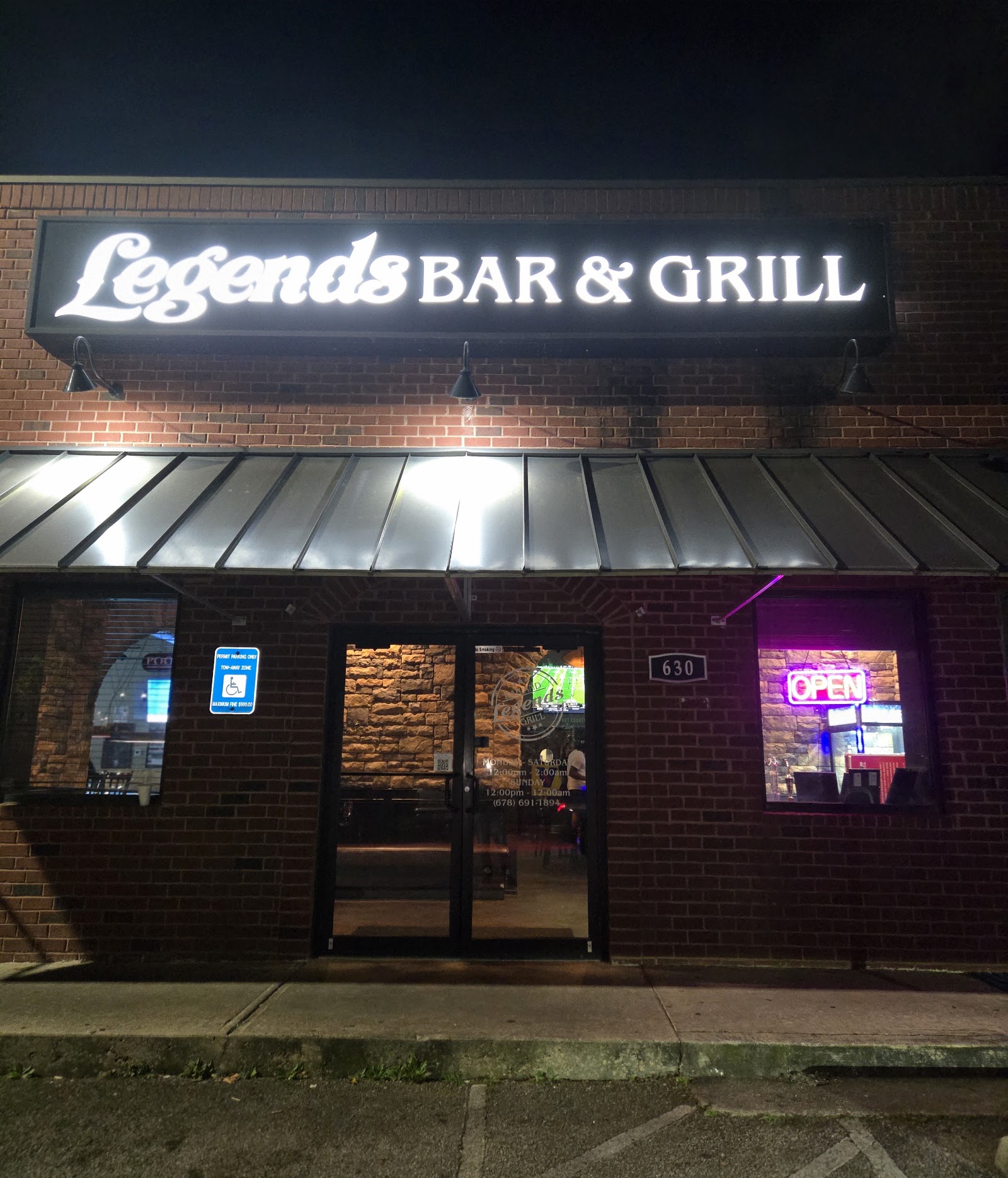Legends Bar & Grill
