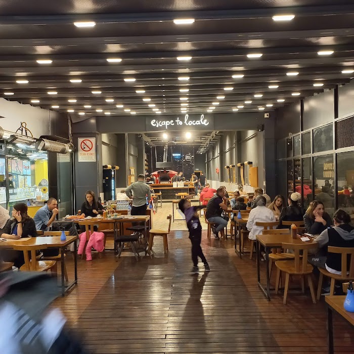 Pizza Locale fotoğraf 1