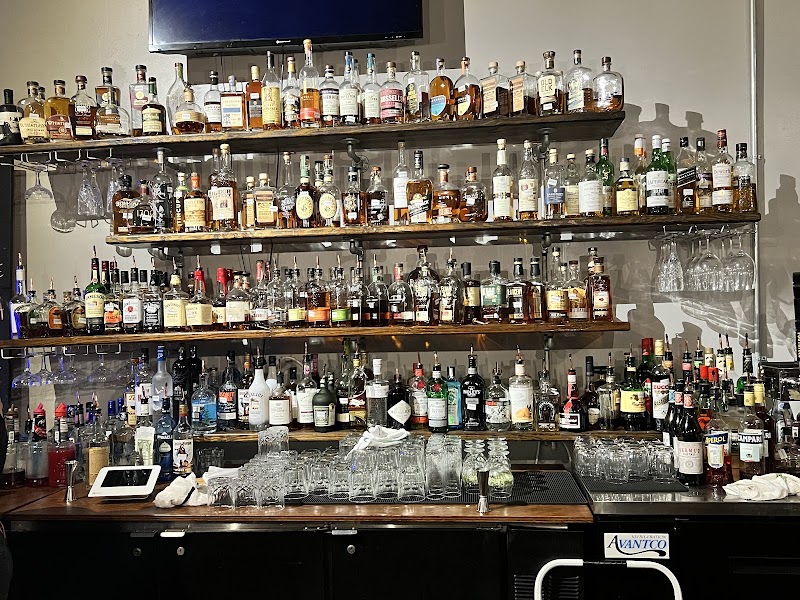 Gaston Pour House: Drinks, Food, Coffee & Lounge photo 3