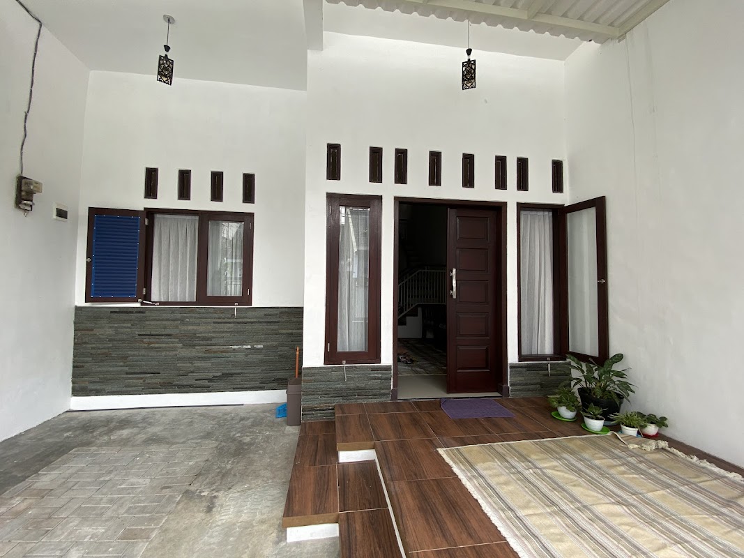 RUMAH DISEWAKAN HARIAN
