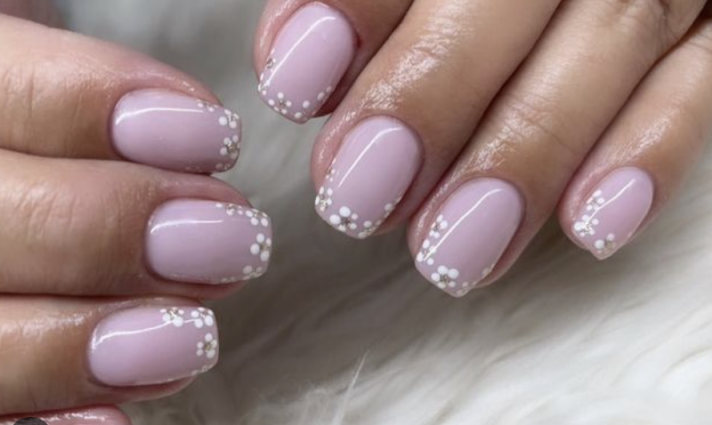 Royal Nails & Day Spa