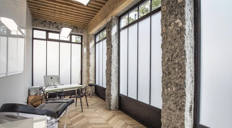 Centre Médical & Esthétique des Canuts - Épilation laser lyon -Greffe de cheveux