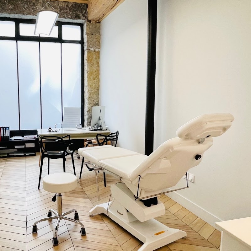 Centre Médical & Esthétique des Canuts - Épilation laser lyon -Greffe de cheveux