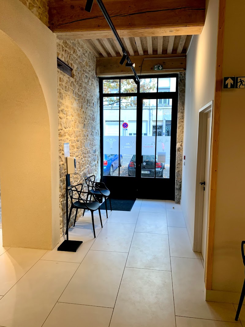 Centre Médical & Esthétique des Canuts - Épilation laser lyon -Greffe de cheveux