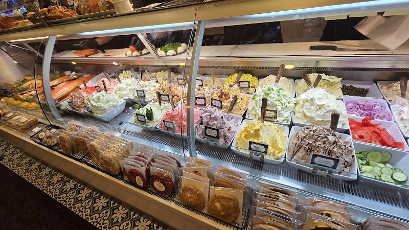 Broad Nosh Bagels Deli & Catering 58th Street photo 2