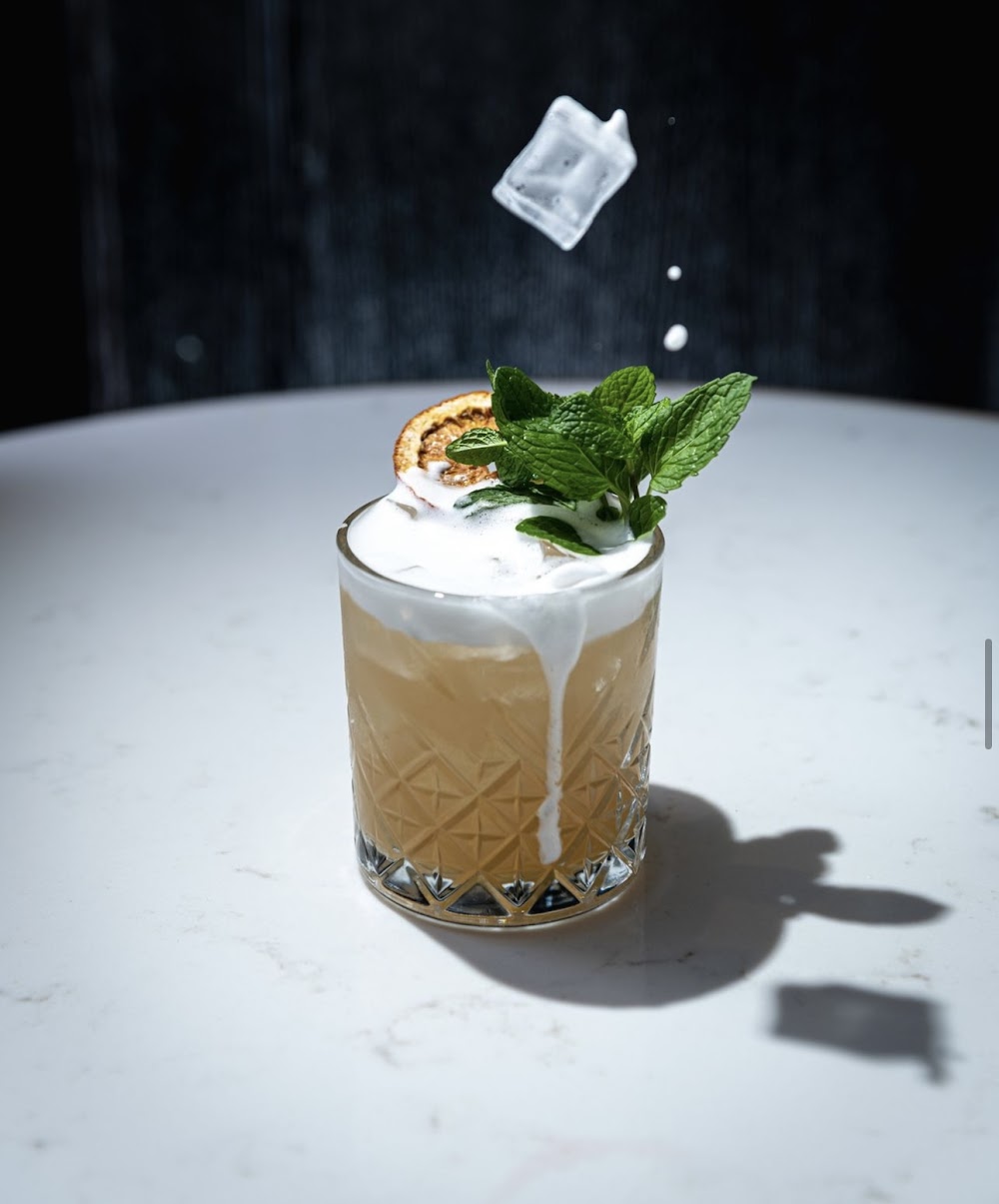 Skylark Bar & Lounge