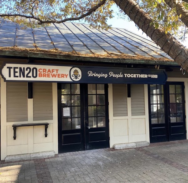 Photo by TEN20 Anchorage Taproom