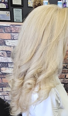 Hair by Diane Edwards photo 3