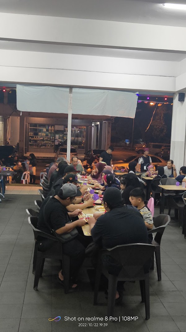 SriKandi Cafe & Catering